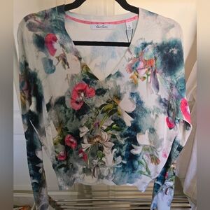 Robert Graham NWT sweater